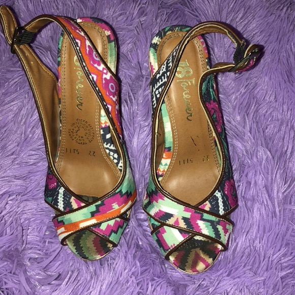 Multi-Color. - Picture 2 of 3